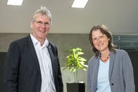 Prof. Holger Hanselka und Prof. Kora Kristof
